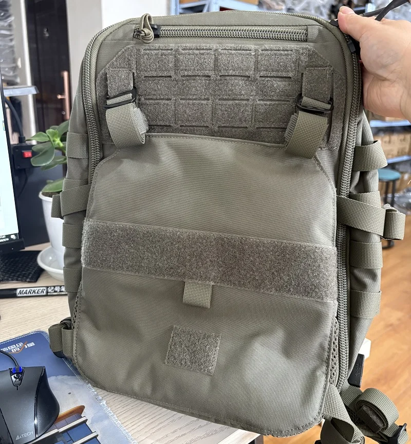 Bolsa táctica 3.0 para casco con conexión a chaleco táctico