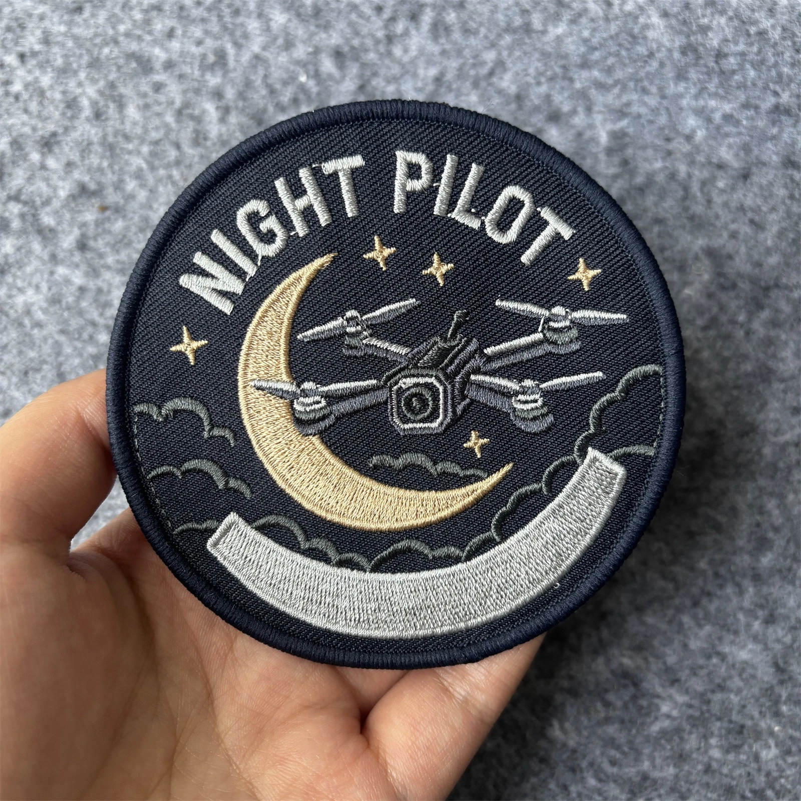 Parche táctico bordado Luna y Estrella para piloto de dron nocturno