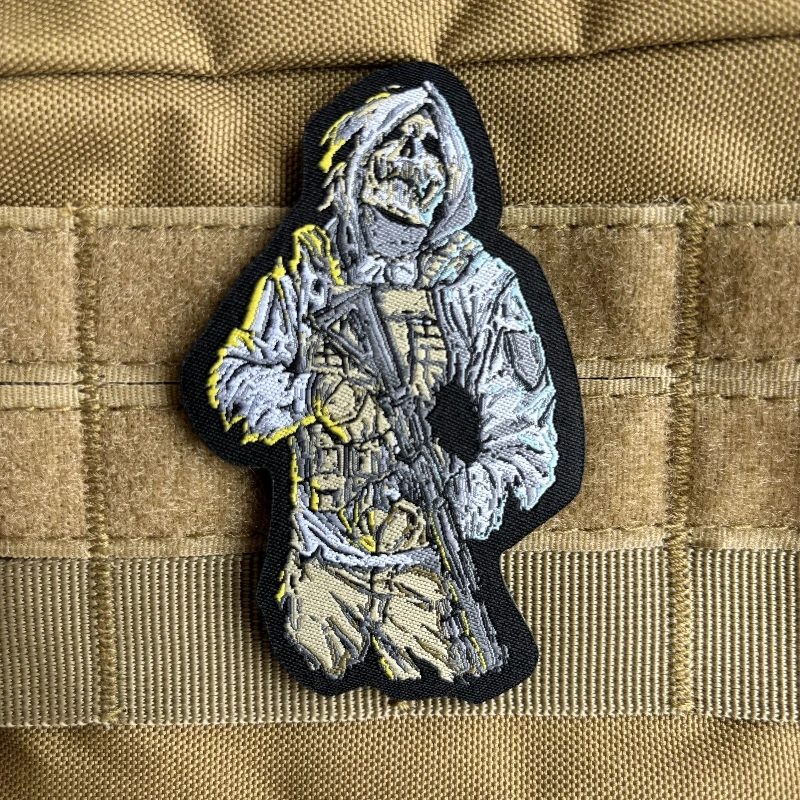Parche táctico bordado Guerrero Reaper con velcro para uniforme - imagen 5
