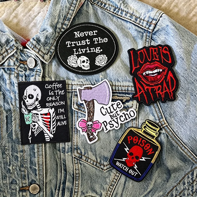 Parche termoadhesivo gótico calavera con humor negro para ropa - imagen 5