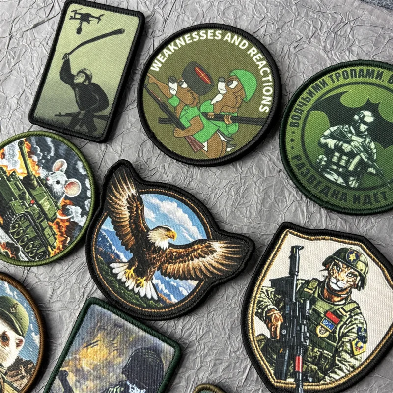 Parche morale militar adhesivo velcro para equipamiento táctico - imagen 4