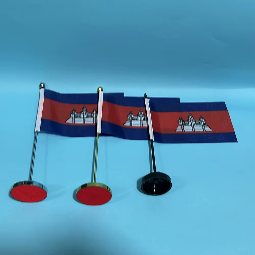 Detalle del mástil y base de la bandera de escritorio de Camboya