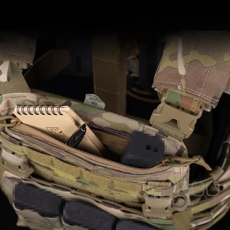 Detalle del acceso con doble tirador