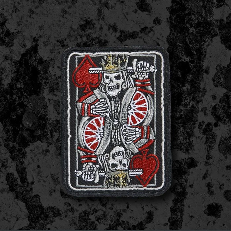 Parche bordado táctico Carolus Magnus corazones calavera - imagen 3