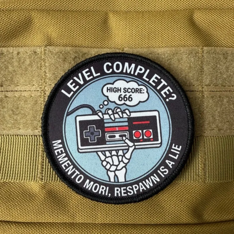 Parche táctico gaming esqueleto controlador – Velcro para mochila y brazaletes militares - imagen 2