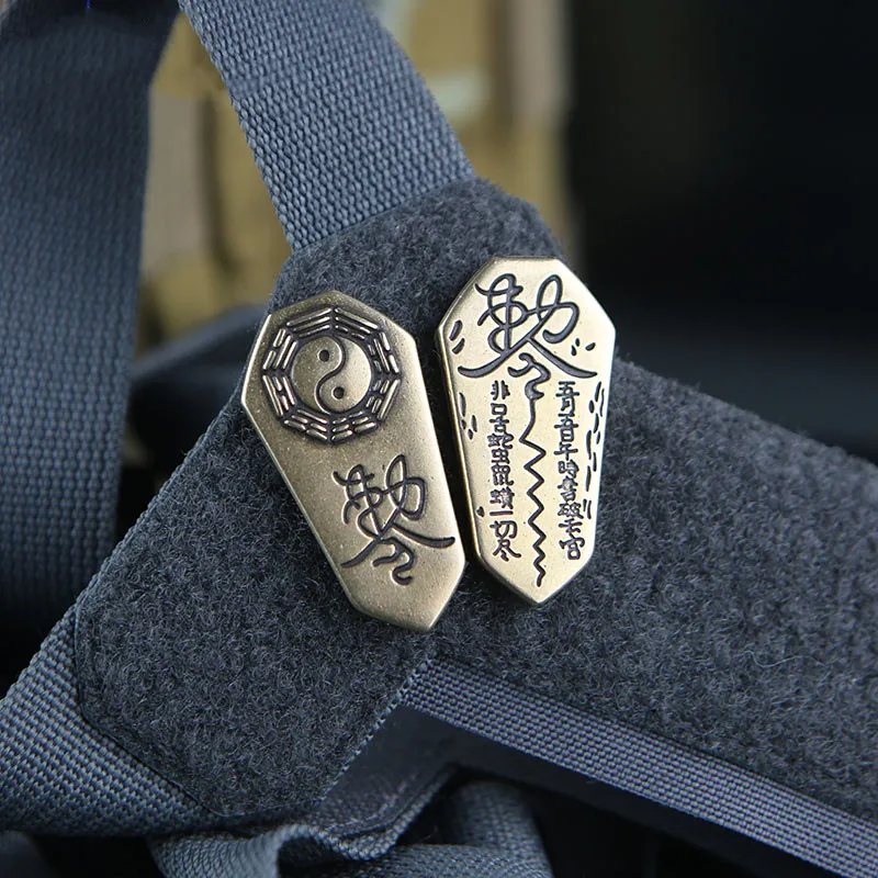 Insignias metal táctico mini – Decoración para chaleco o mochila - imagen 3