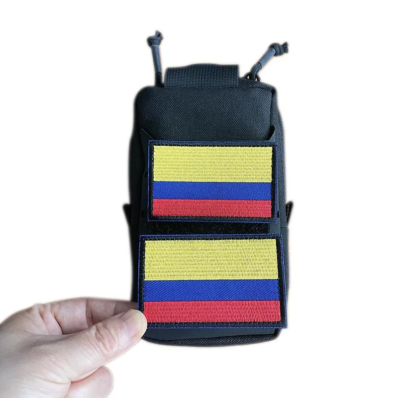 Insignia bordada bandera Colombia – Patch táctico hook loop para mochilas - imagen 3
