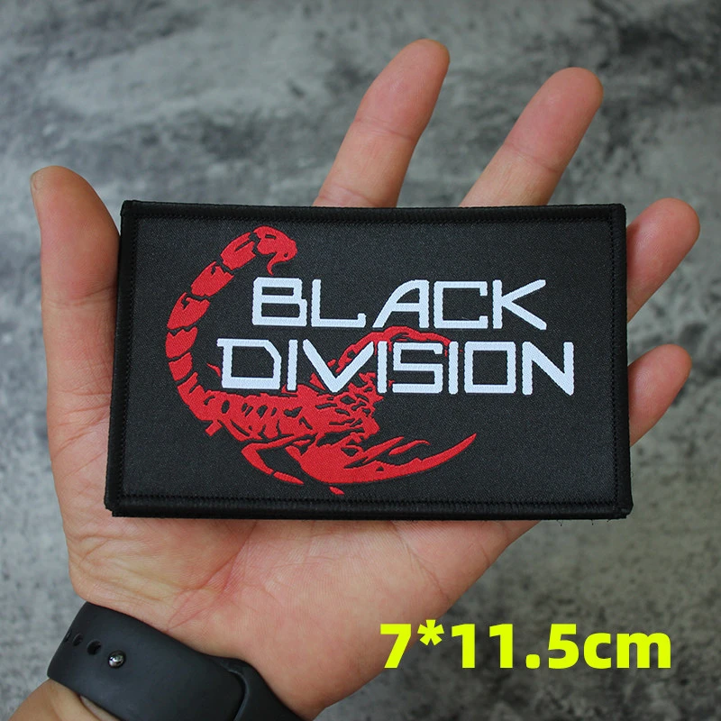 Insignia táctica bordada con estilo robusto para personalización