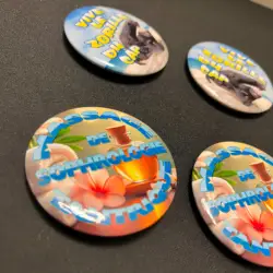 Chapas magnéticas redondas personalizadas – Insignias metal con logo
