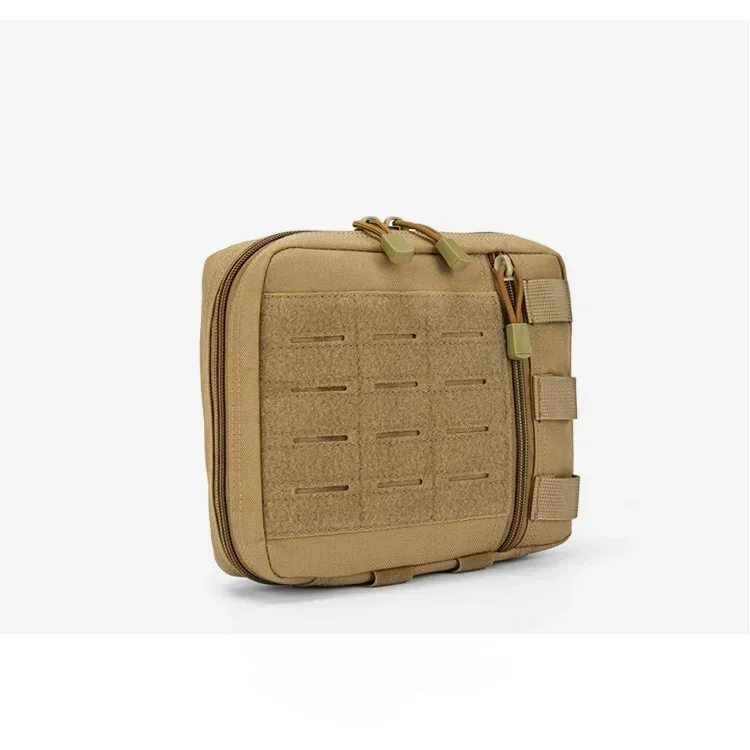 Detalle del panel MOLLE con velcro