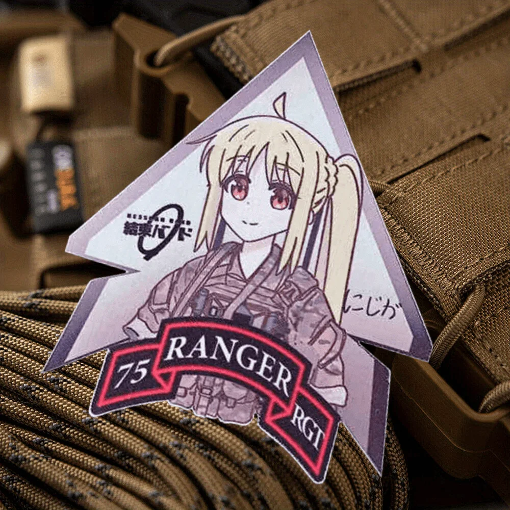 Parche táctico MOLLE Roca Solitaria – Insignia moral con pistola - imagen 5