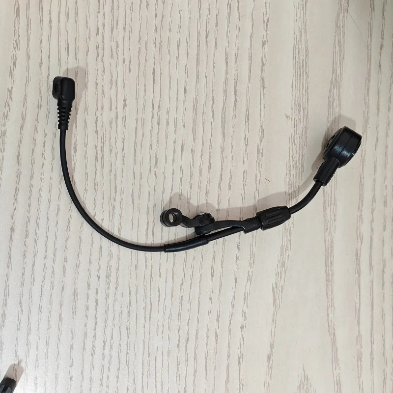 Auriculares con micrófono integrado y captación de voz