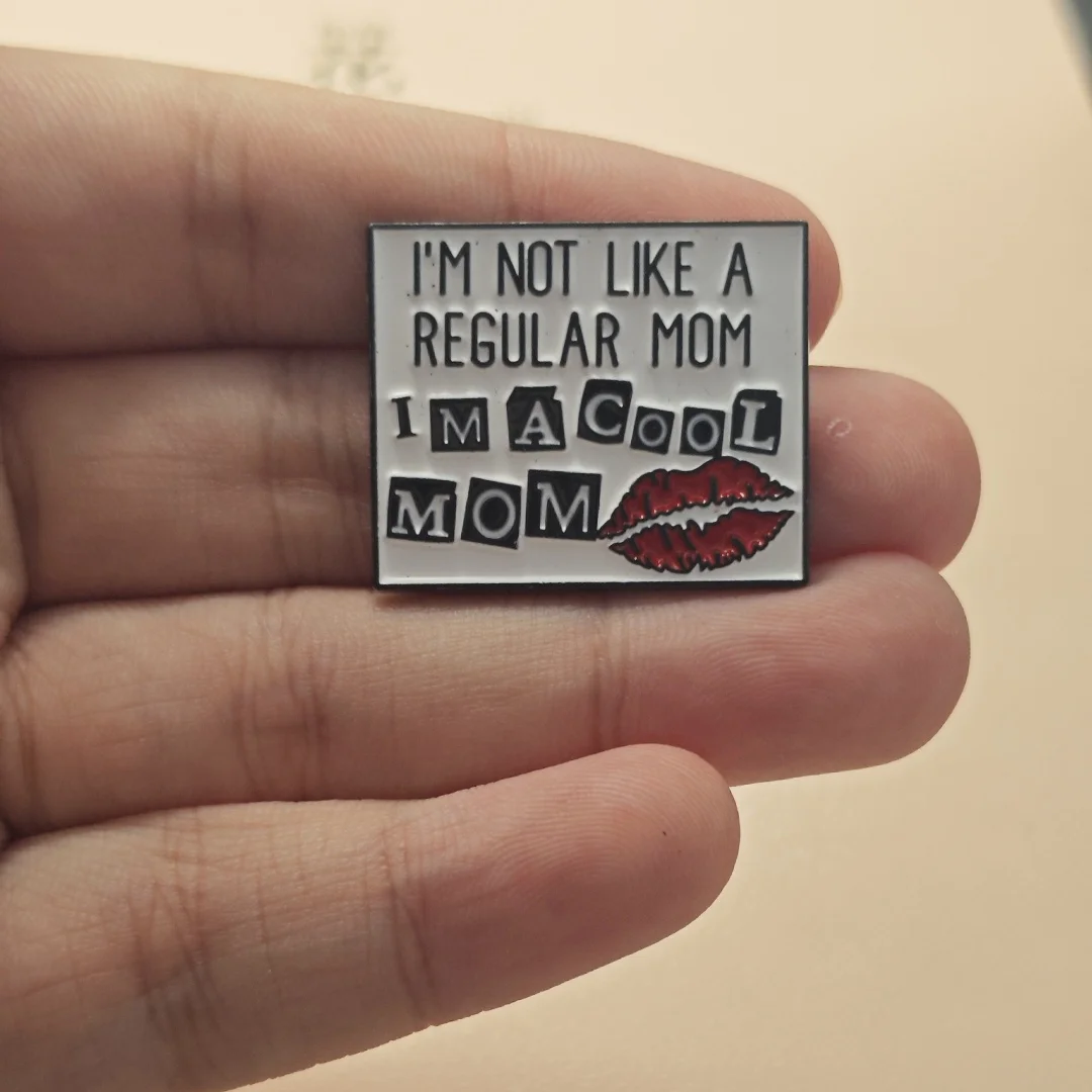 Broche táctico metálico de moda para uso diario en mujer - imagen 3