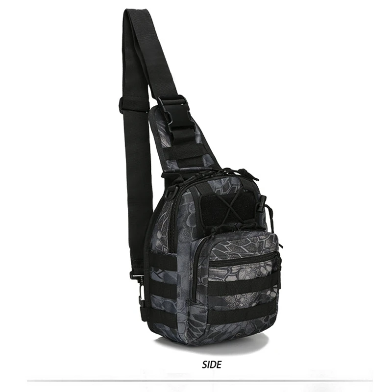 Compartimentos y gomas elásticas en el bolso