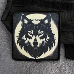 Parche táctico lobo adhesivo para ropa y mochila