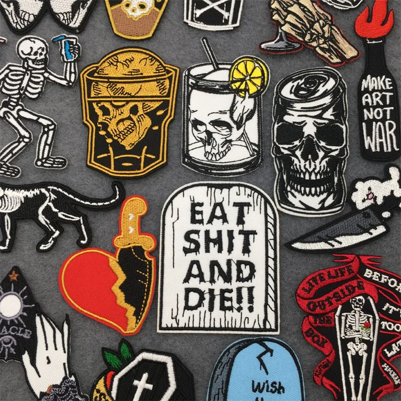 Parche Calavera Punk 1