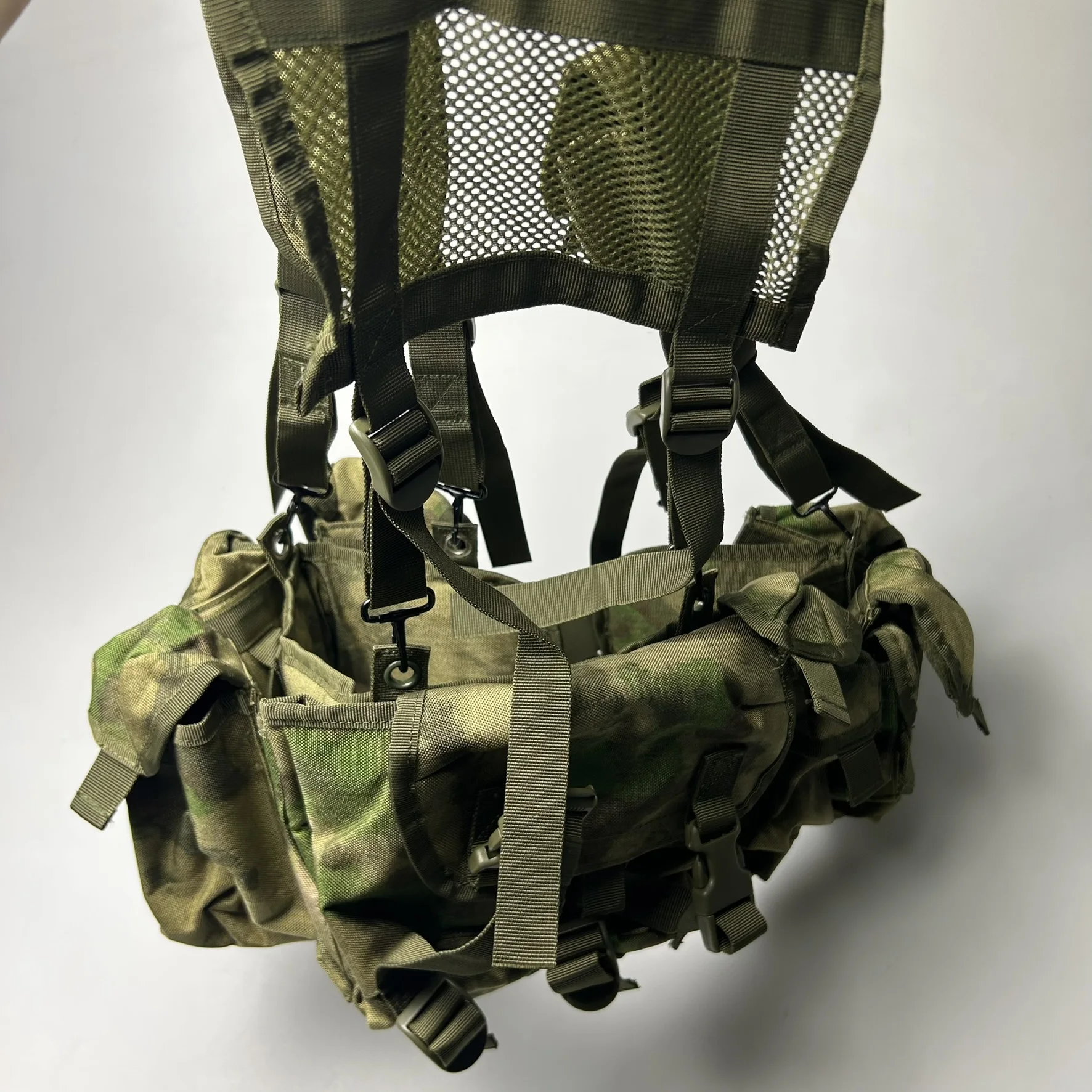 Chaleco táctico MOLLE modular con bolsas extraíbles para airsoft