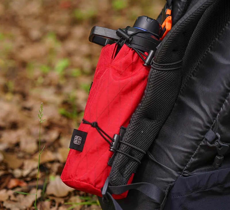 Bolso en uso para senderismo