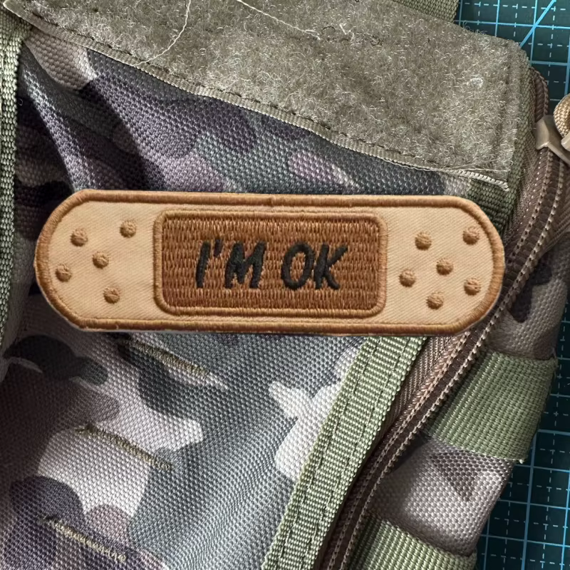 Parche táctico "I'm OK" – Elástico con velcro para ropa y mochila - imagen 2