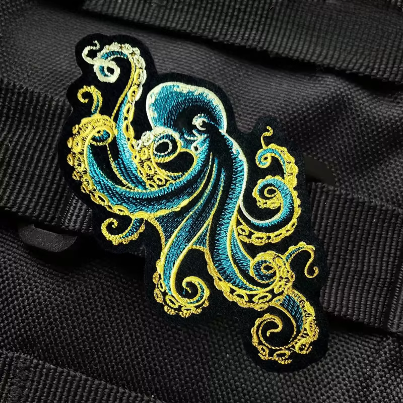 Parche táctico bordado pulpo azul – Para brazalete o mochila - imagen 2