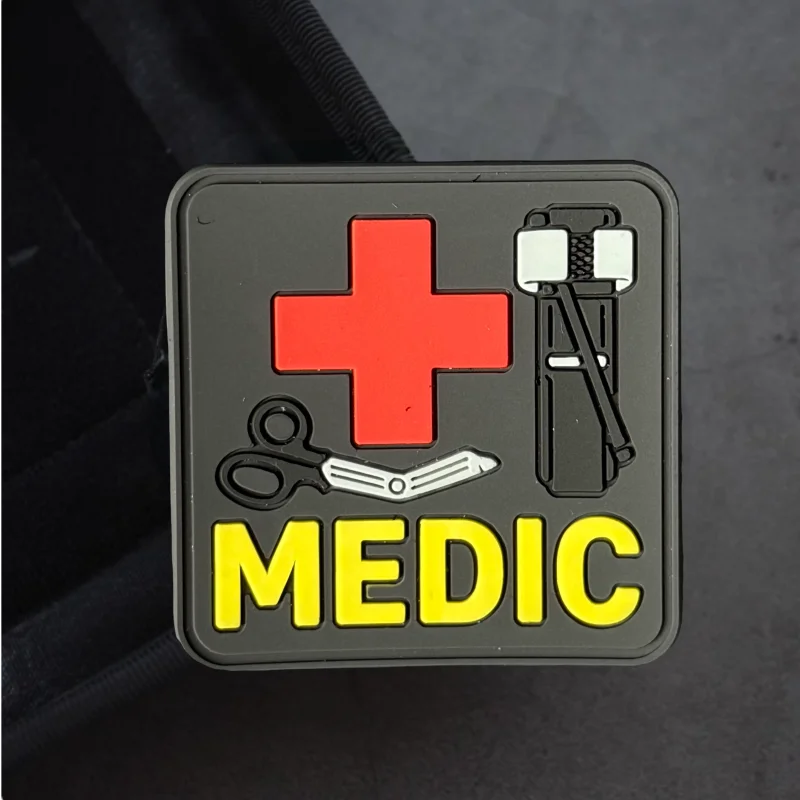 MEDIC Tool parche táctico PVC de moral, gancho y bucle para chaleco - imagen 2