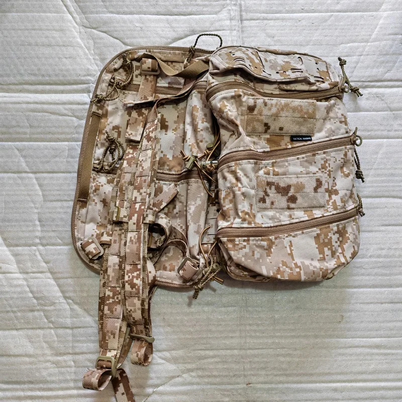 Mochila compacta en exterior