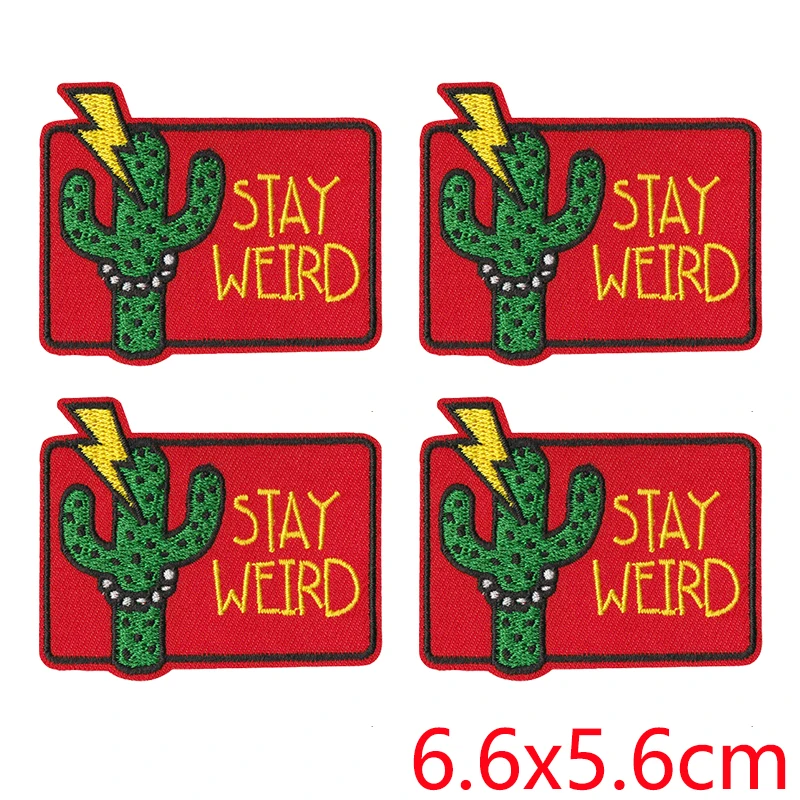 Detalle de parches estilo vaquero occidental retro con cactus, guitarra y estrella