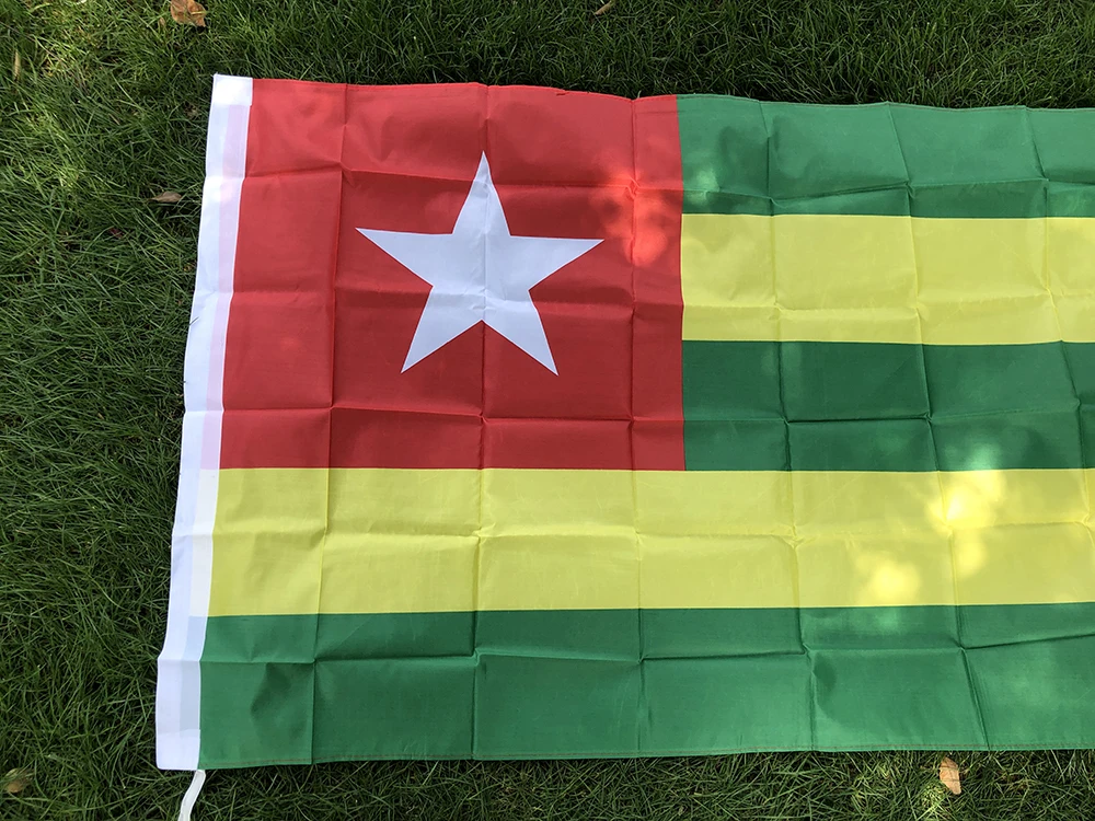 Bandera de Togo de poliéster resistente para exterior e interior - imagen 4