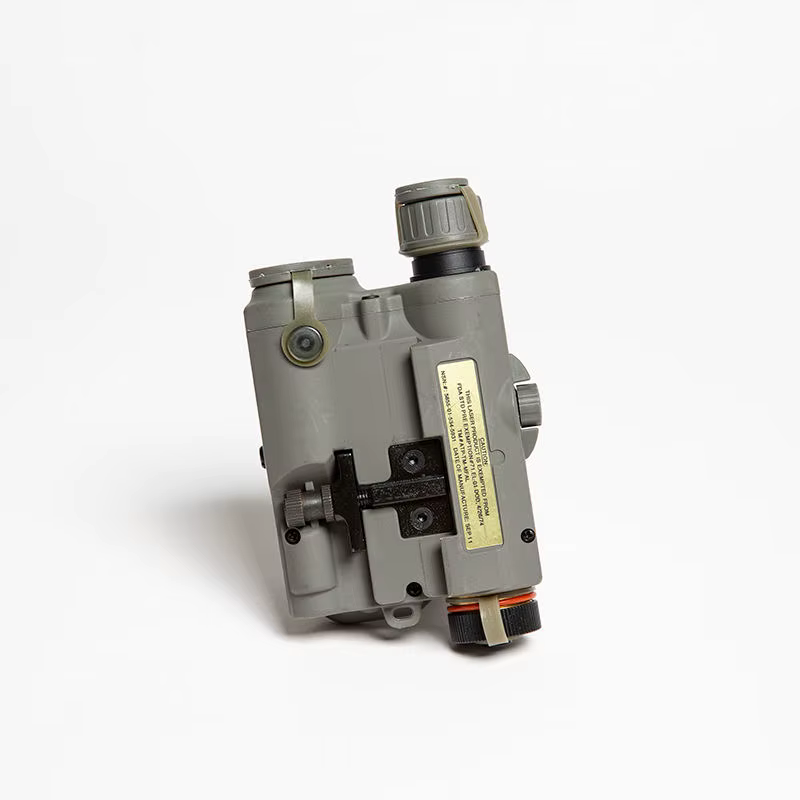 FMA PEQ15-LA5 láser táctico IR con indicador LED blanco/rojo/verde - imagen 2