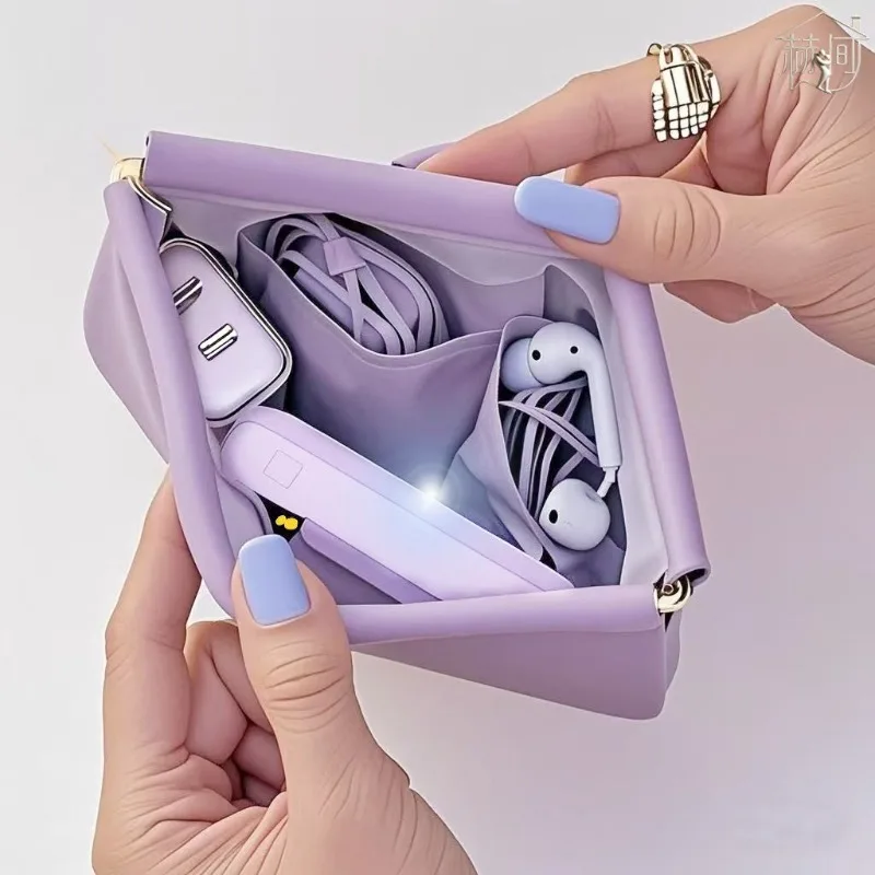 Bolsa organizadora elástica para cables con cierre automático - imagen 4