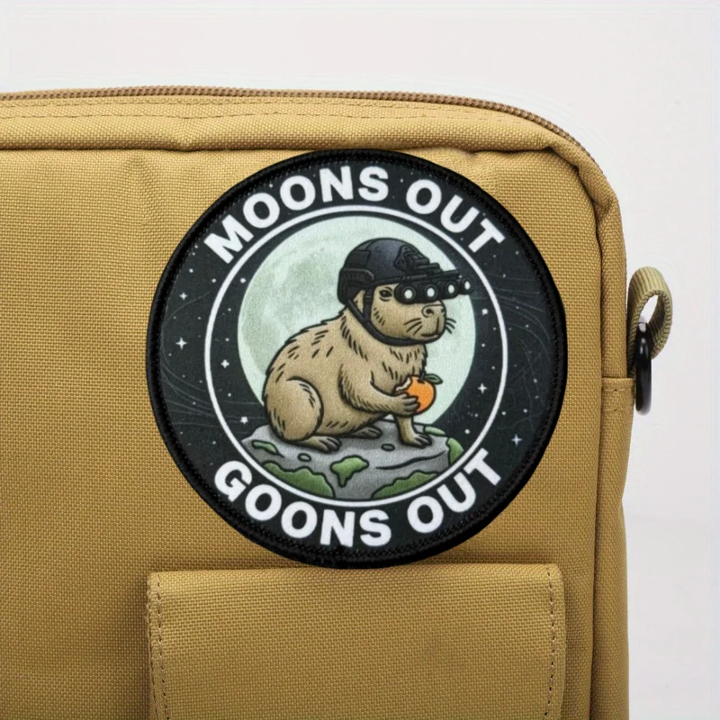 Parche táctica capibara luna con gancho y bucle para mochila - imagen 2