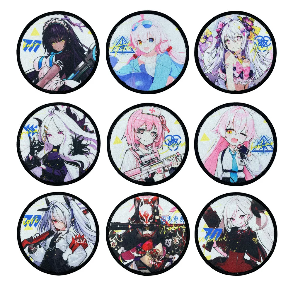 Parches Azur Archives mostrando los personajes de anime en detalle