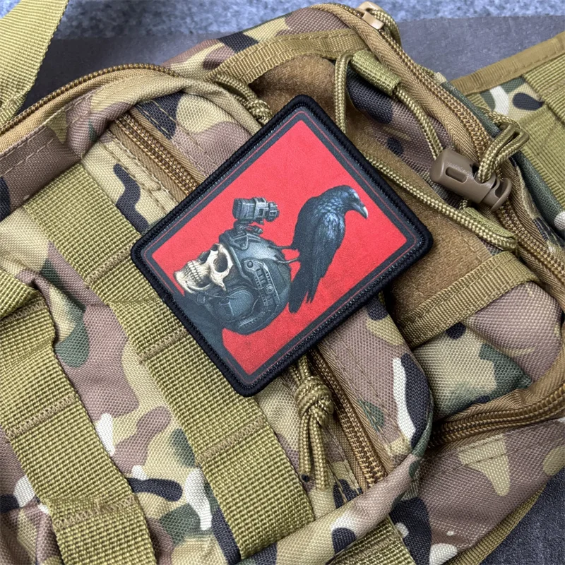 Parche táctico cuervo soldado con gancho y bucle militar