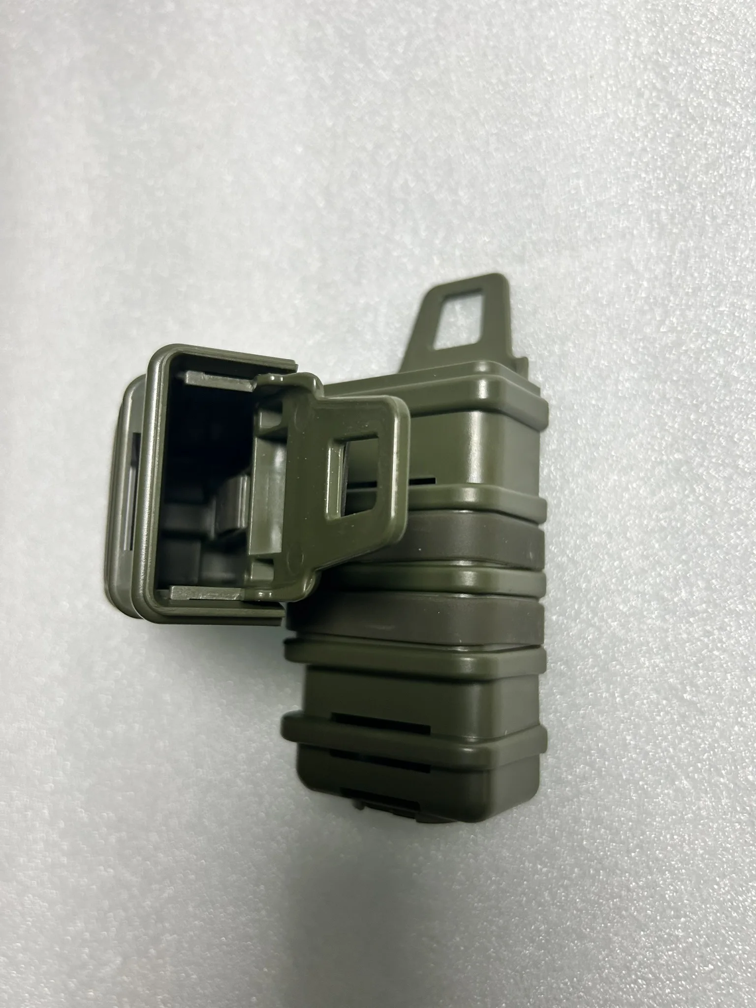 Portacargador ABS de plástico rígido para airsoft y wargame - imagen 4