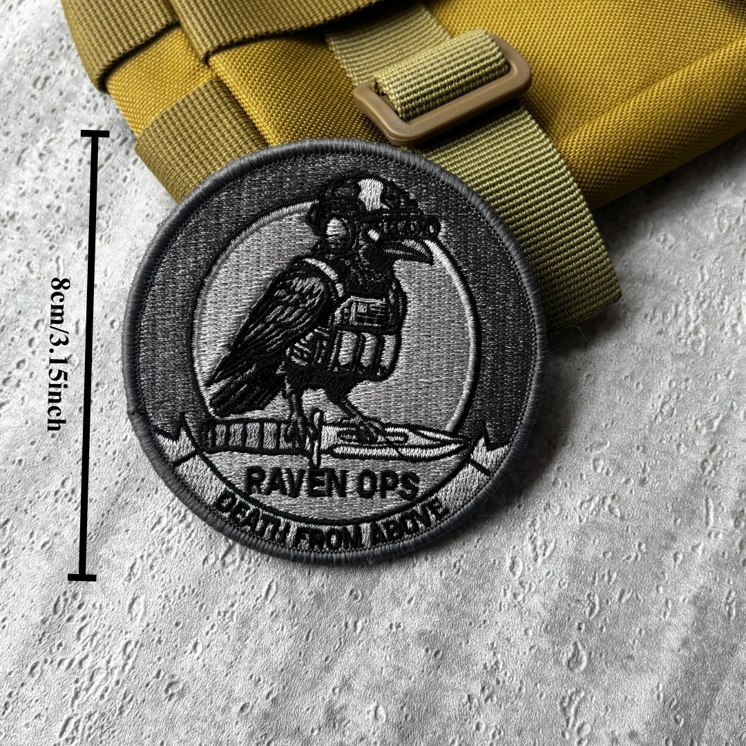Raven Ops parche bordado táctico cuervo gris con velcro para mochila - imagen 2