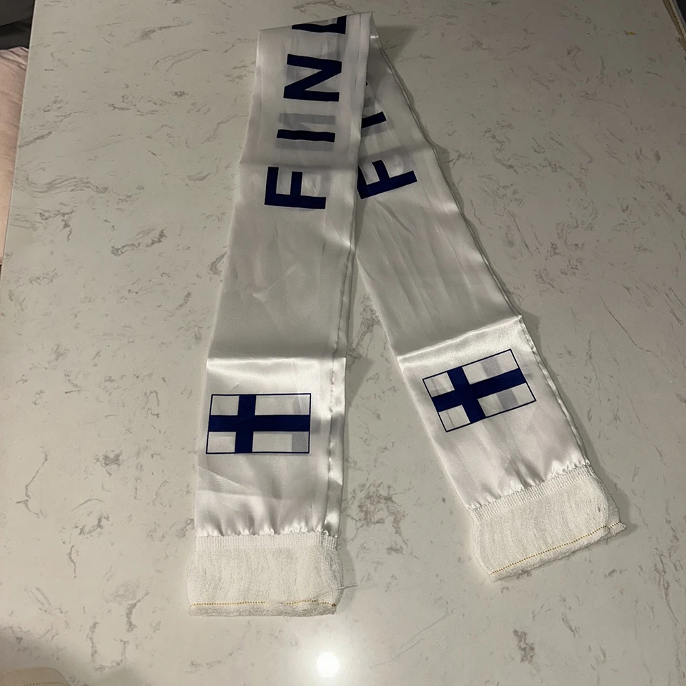 Bufanda de fútbol Finlandia doble cara satén estampada con borlas - imagen 2