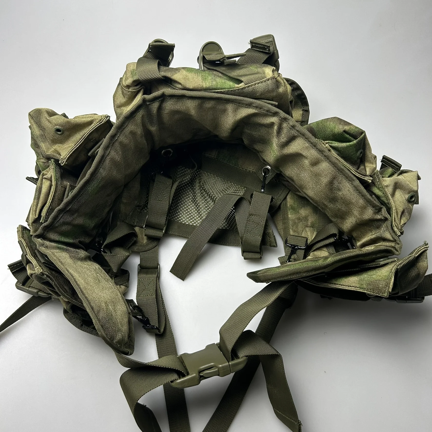 Chaleco táctico MOLLE modular con bolsas extraíbles para airsoft - imagen 5