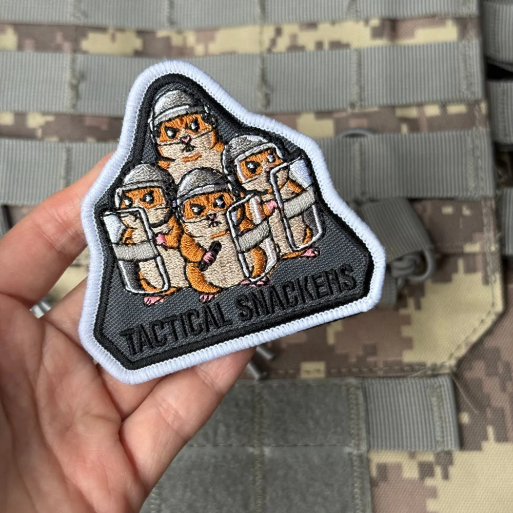 SNACKERS Parche táctico militar bordado con velcro para brazalete - imagen 2