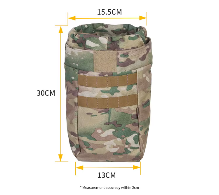 Detalle del sistema MOLLE de la bolsa táctica