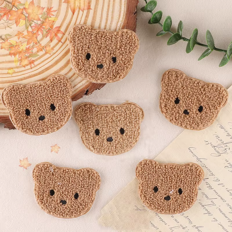 Parche bordado oso chenilla para ropa y zapatos DIY - imagen 5