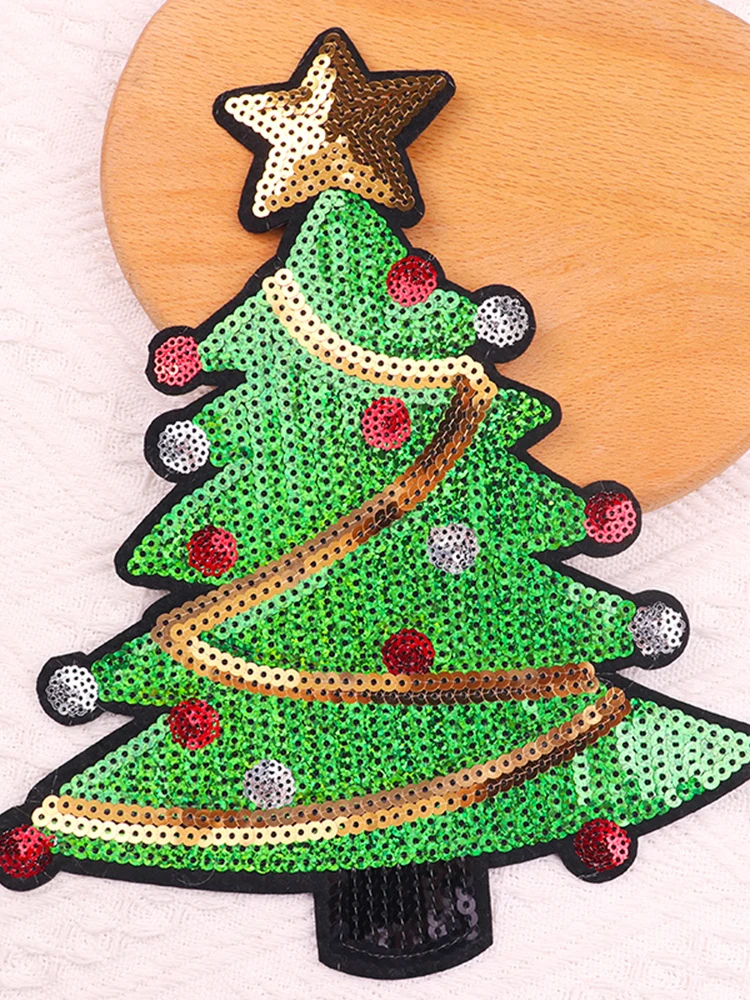 Parche de lentejuelas de árbol de Navidad sobre tela