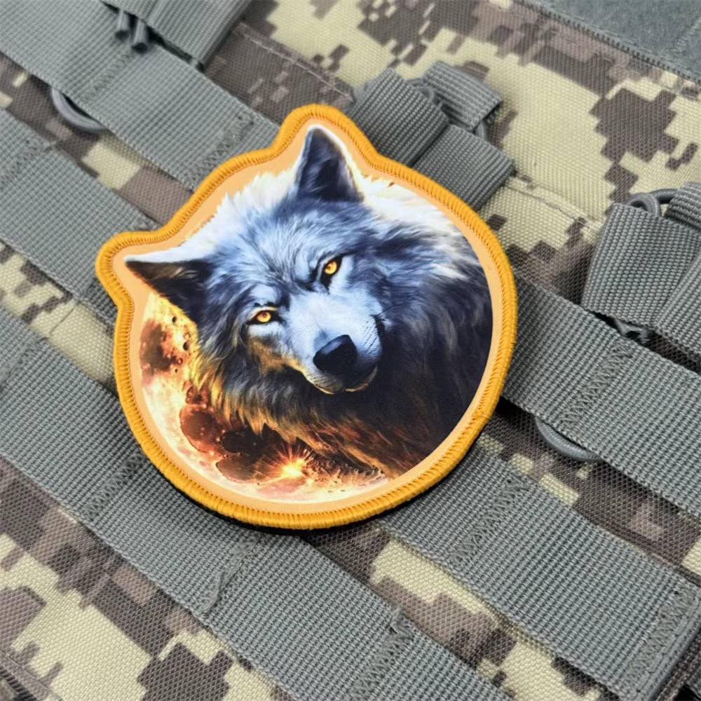 Parche táctico Wolf Chevron MOLLE insignia moral militar