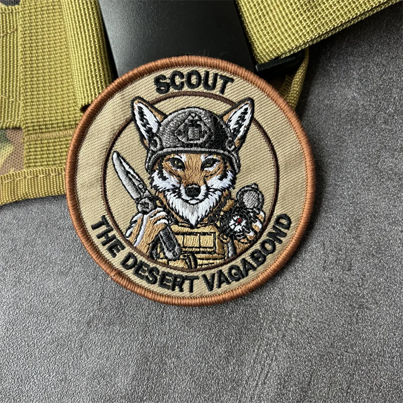 Parche táctico bordado lobo militar con velcro para mochila o ropa - imagen 5