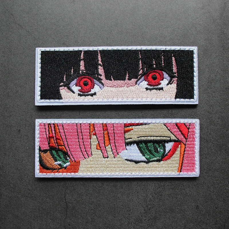 Parche bordado ojos de niña - media cara, pelo rojo, accesorio táctico - imagen 3