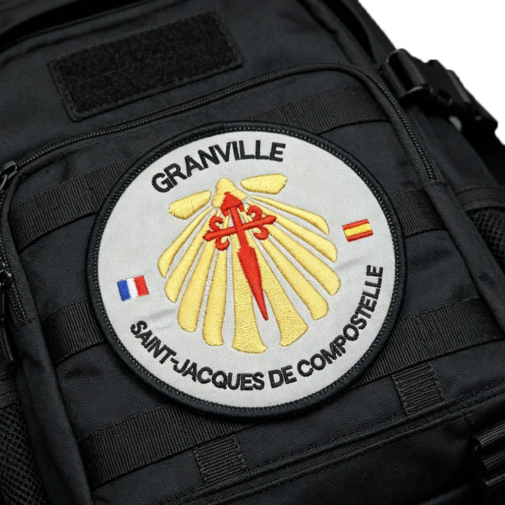 Parche bordado SAINT-JACQUES DE COMPOSTELLE para mochila con gancho - imagen 4