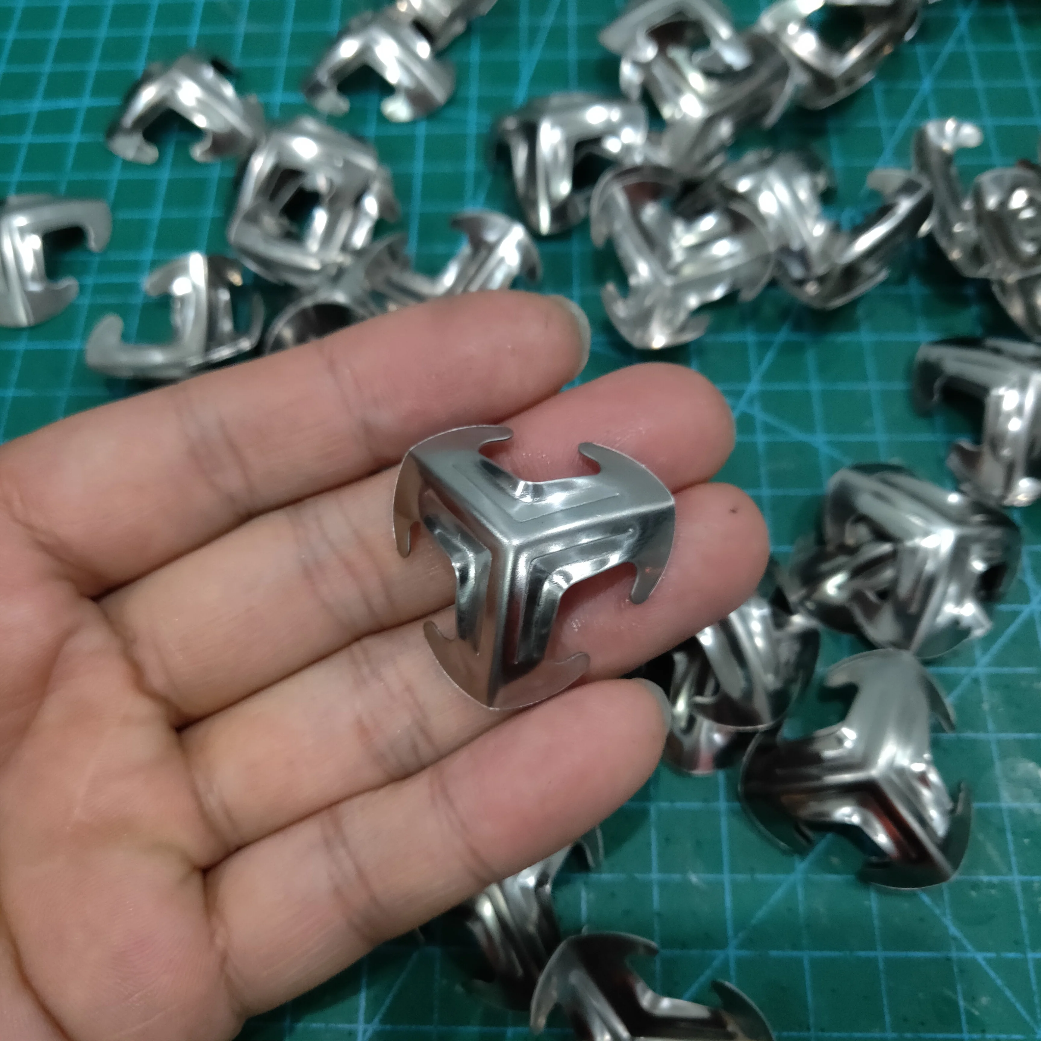 Placa de armadura táctica de hierro para cosplay y manualidades - imagen 5