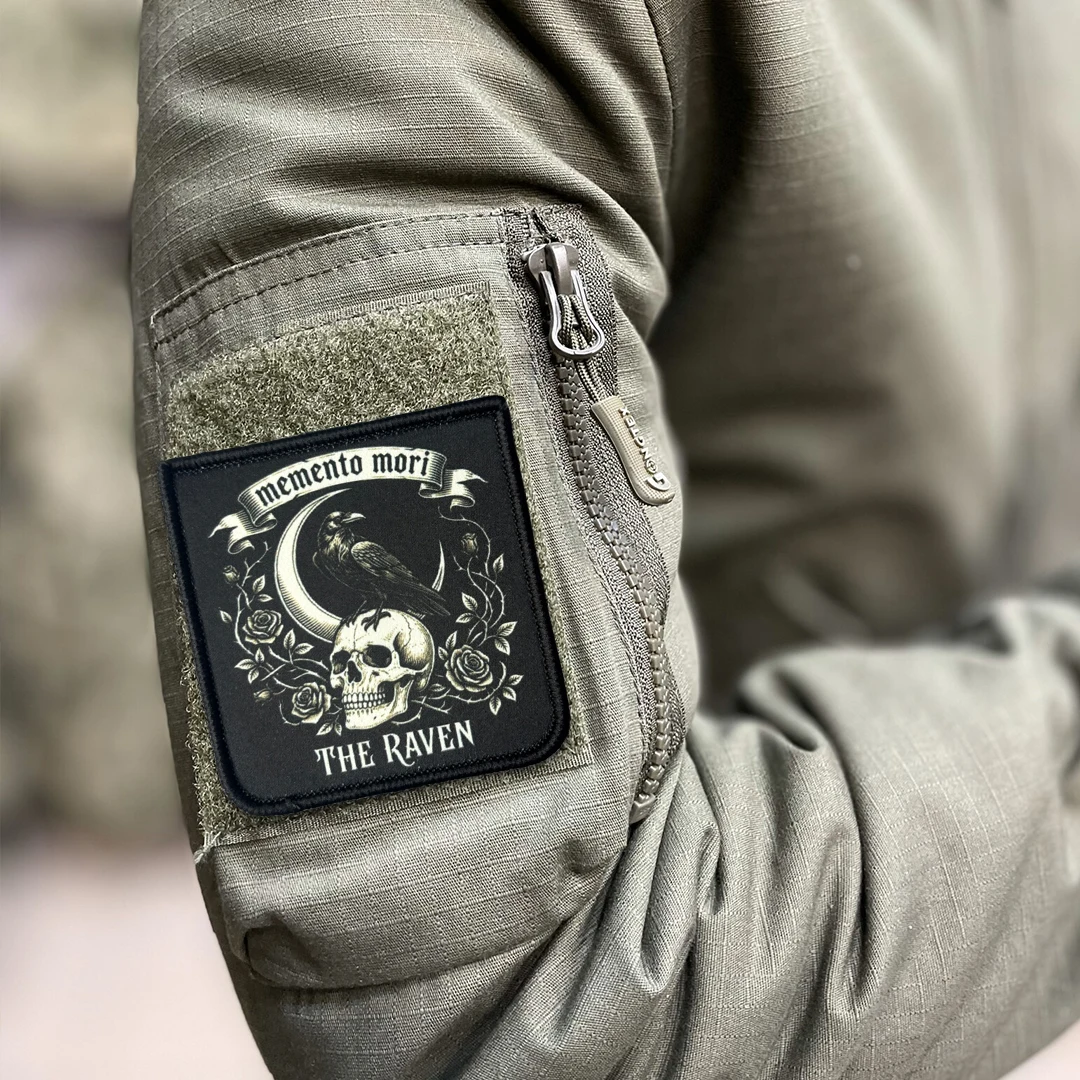 Parche táctico calavera cuervo gótico con velcro para mochila - imagen 5