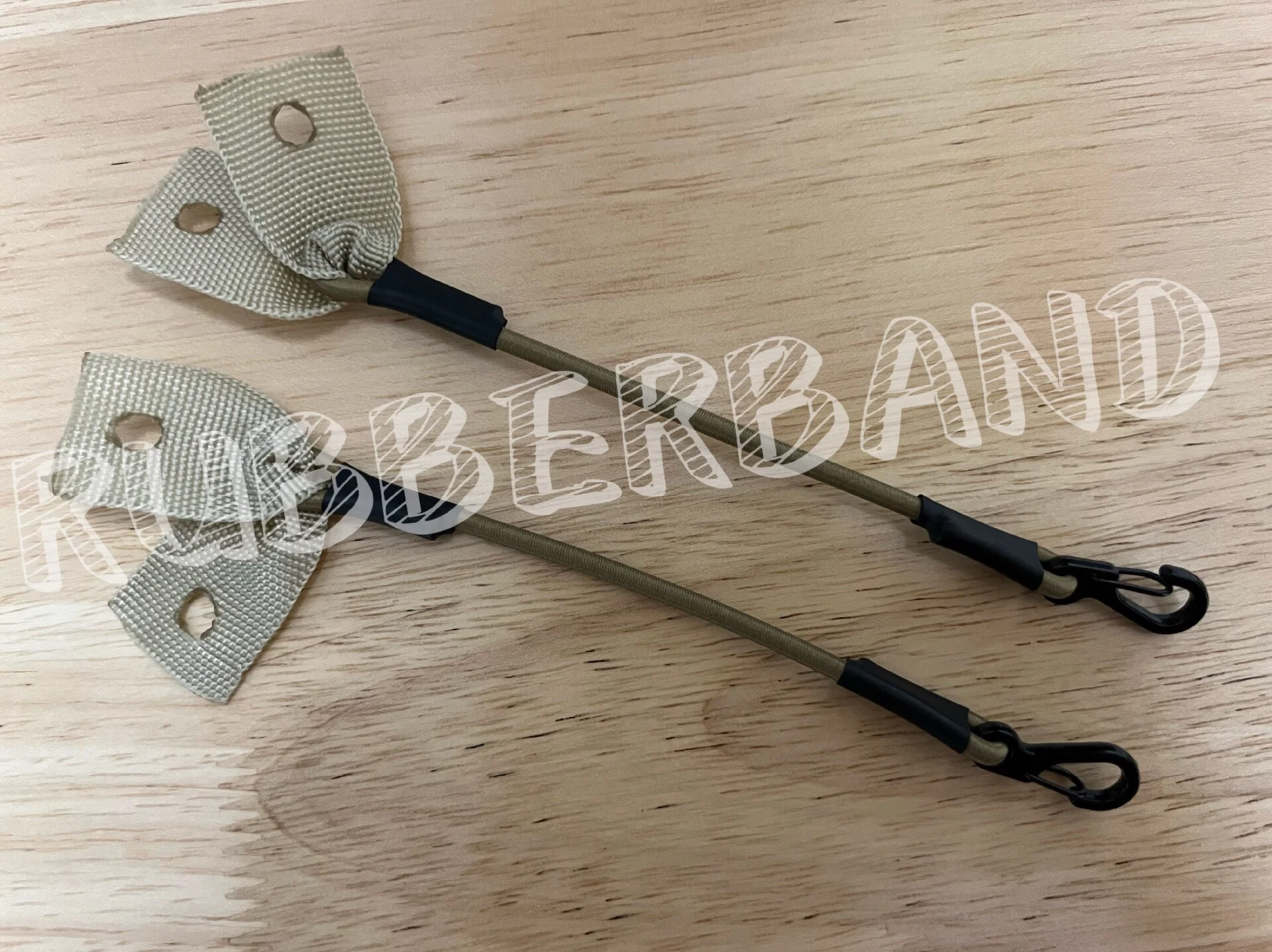 Correa antipérdida para casco – uso en campo