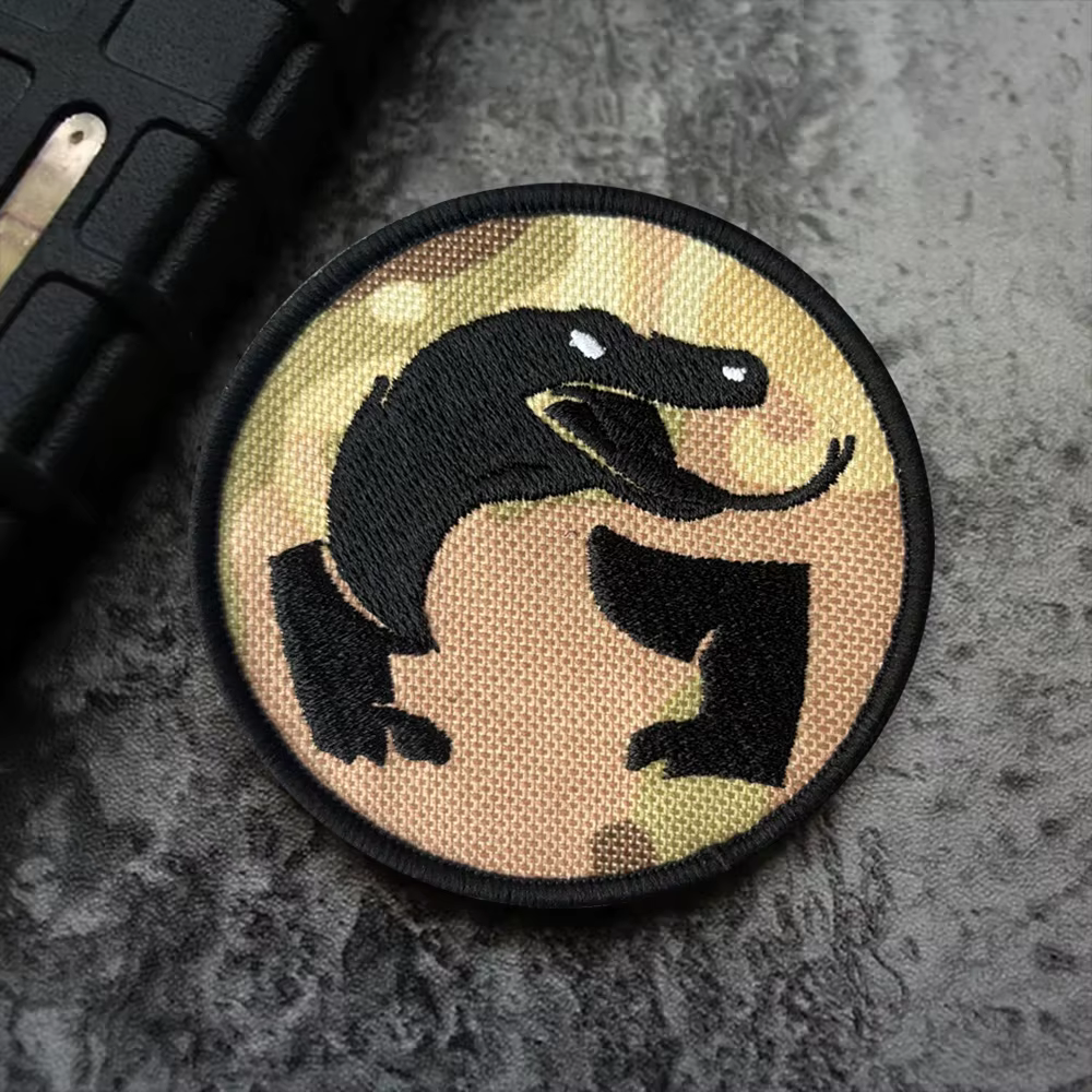 Colección de parches tácticos con diseño de lagarto de lengua larga
