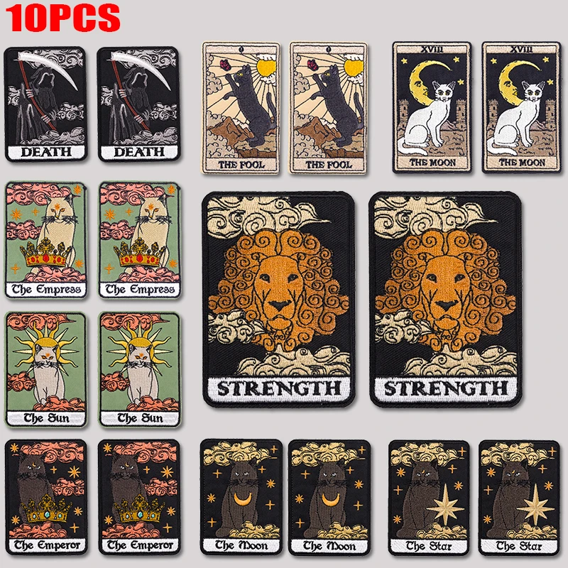 Parches bordados de gatos con temática de tarot